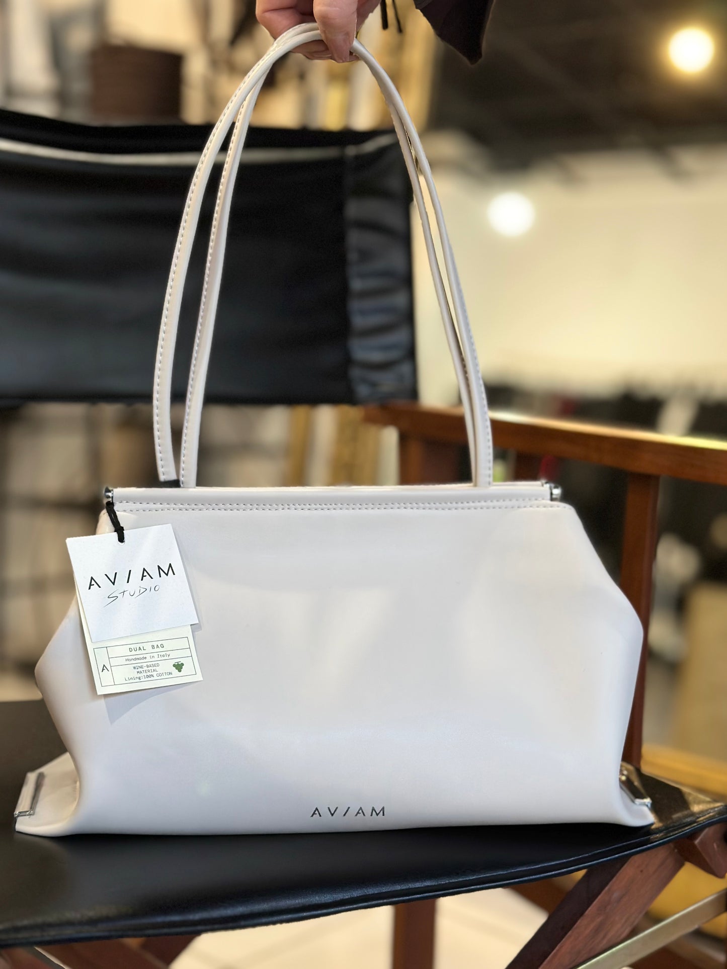 Bílá kabelka z rostlinné kůže LIMITOVANÁ EDICE