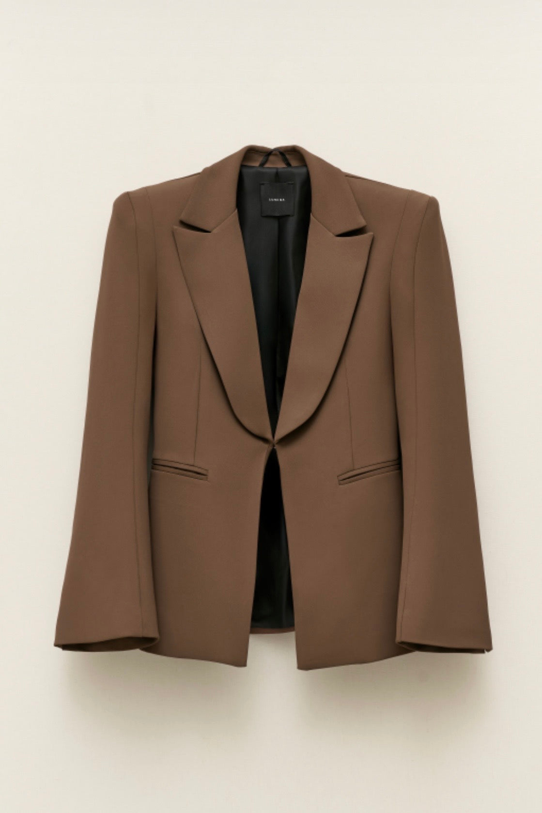 Skořicové elegantní vypasované sako