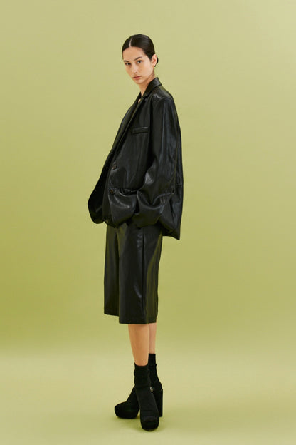 Černé oversized sako z eko kůže