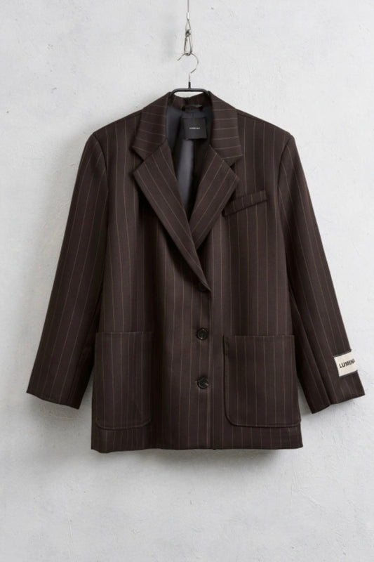 Hnědý blazer s pruhem