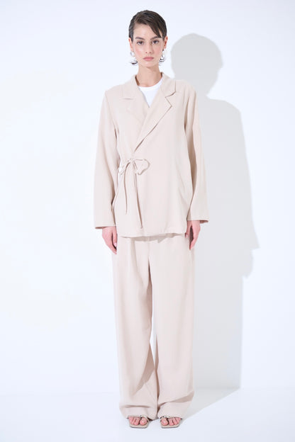 Krémové modalové zavinovací sako/košile