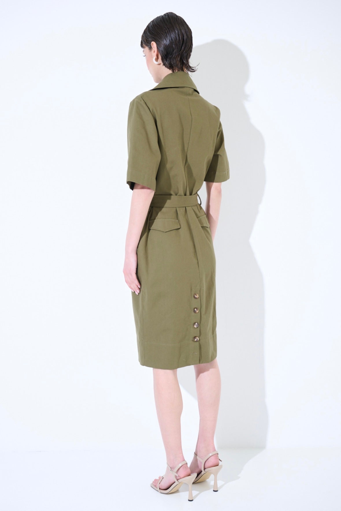 Army zelené pouzdrové bavlněné šaty