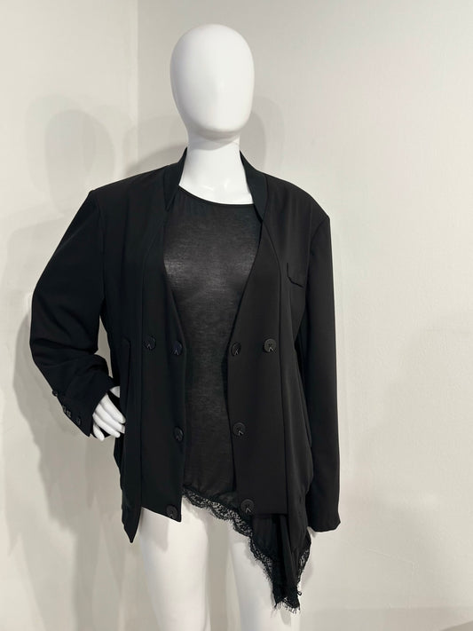 Černý bomber s detailem knoflíků