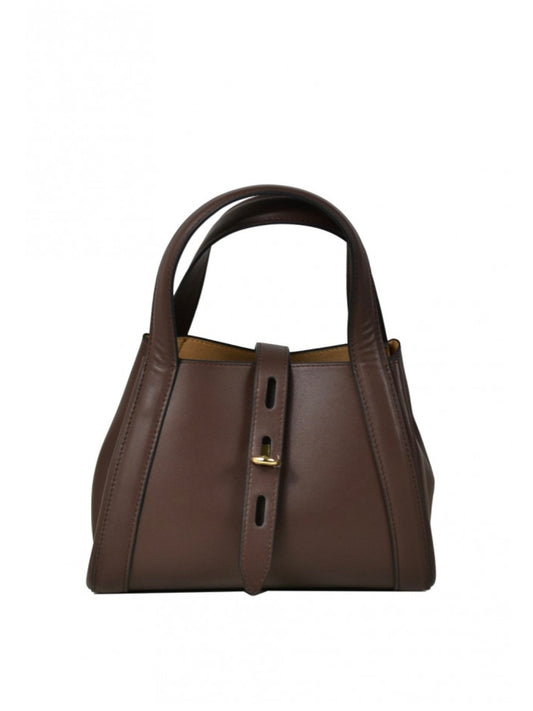 Malá hnědá kabelka krychlového tvaru