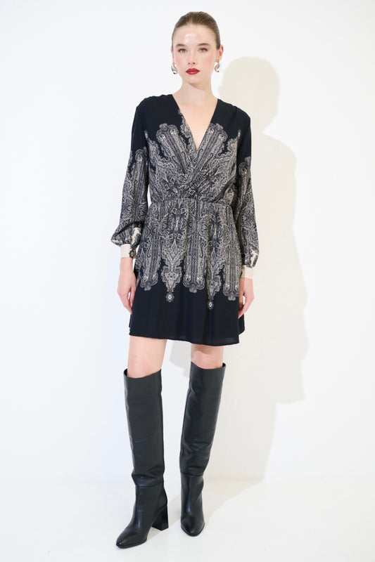 Černobílé šaty ze 100% viskózy