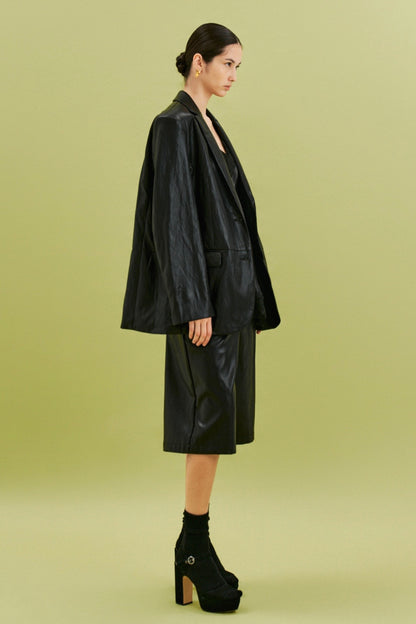 Černé oversized sako z eko kůže