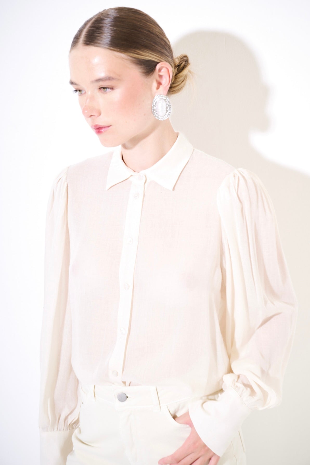 Krémová halenka s příměsí vlny