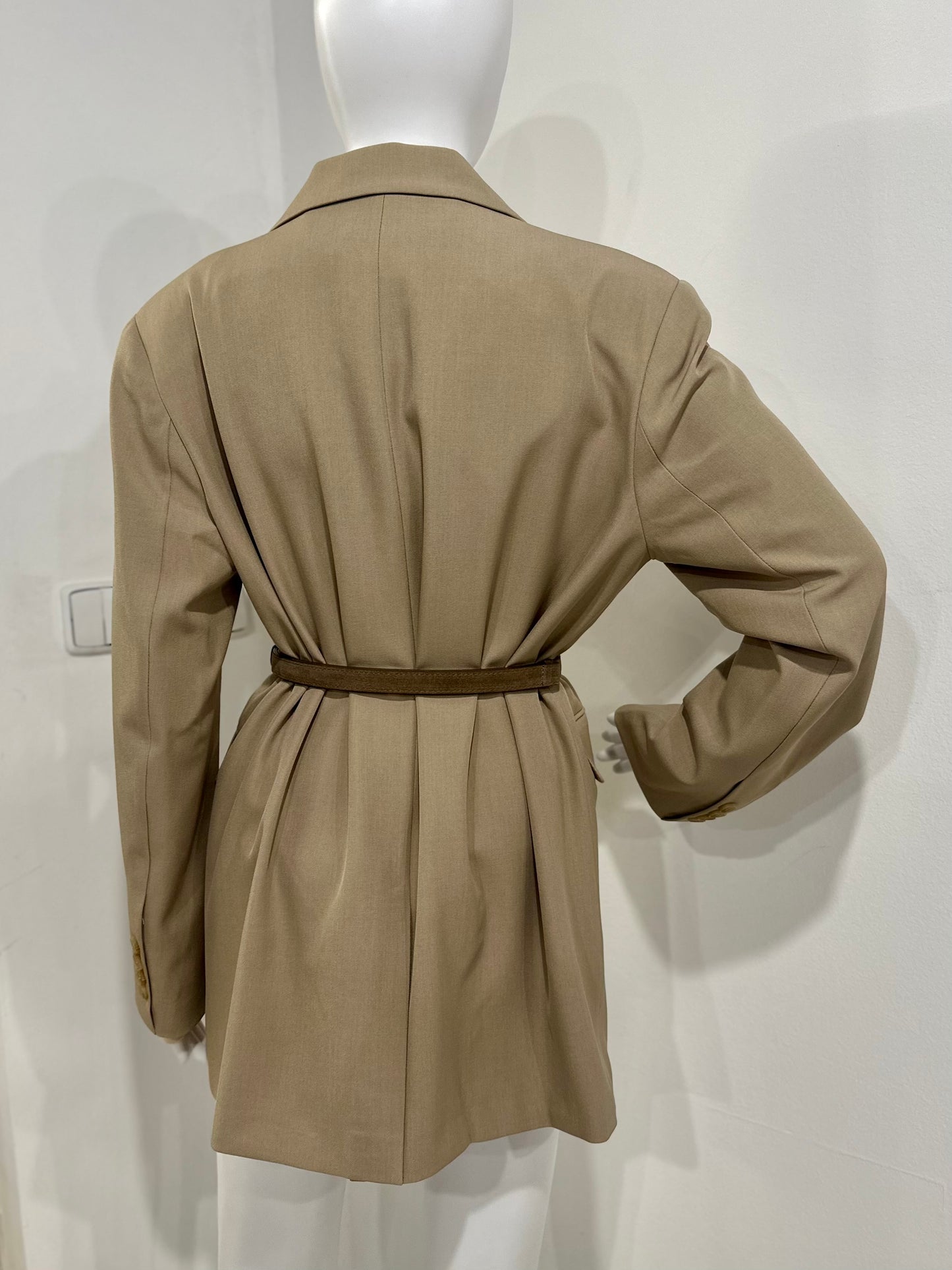 Béžové viskózové sako