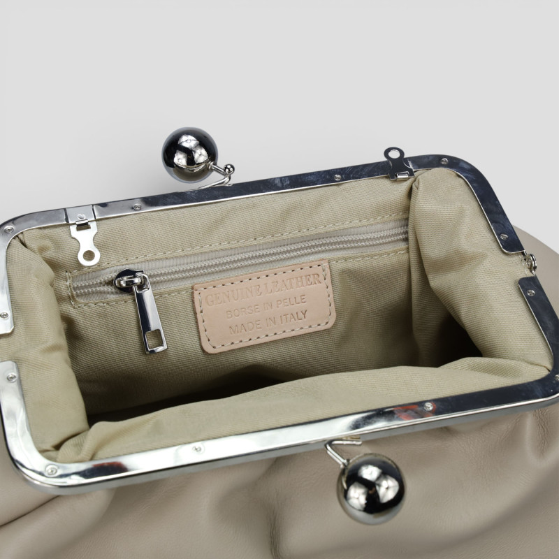 Maxi puffy taupe kabelka