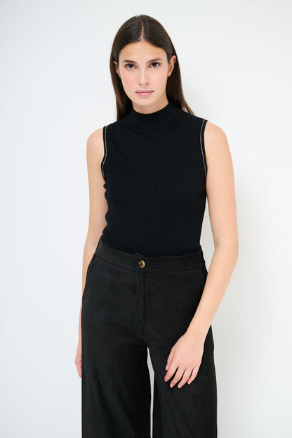 Černý top bez rukávů s merino vlnou