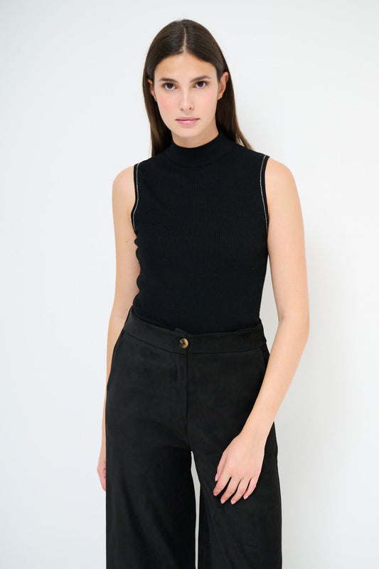 Černý top bez rukávů s merino vlnou