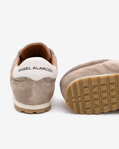 Tenisky z taupe broušené kůže