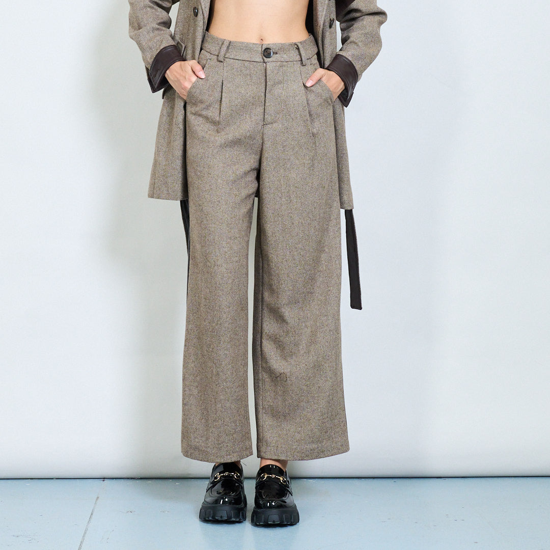 Vlněné kalhoty s pruhem