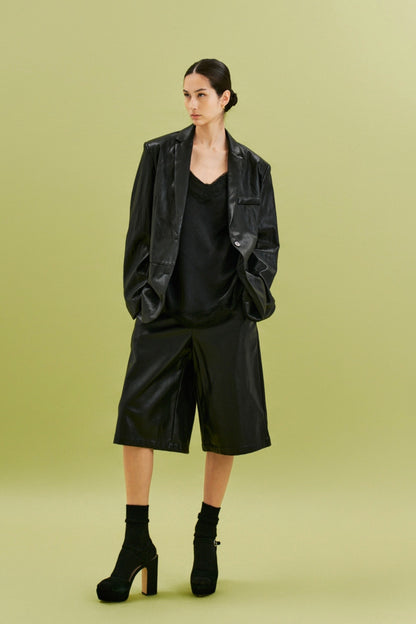 Černé oversized sako z eko kůže