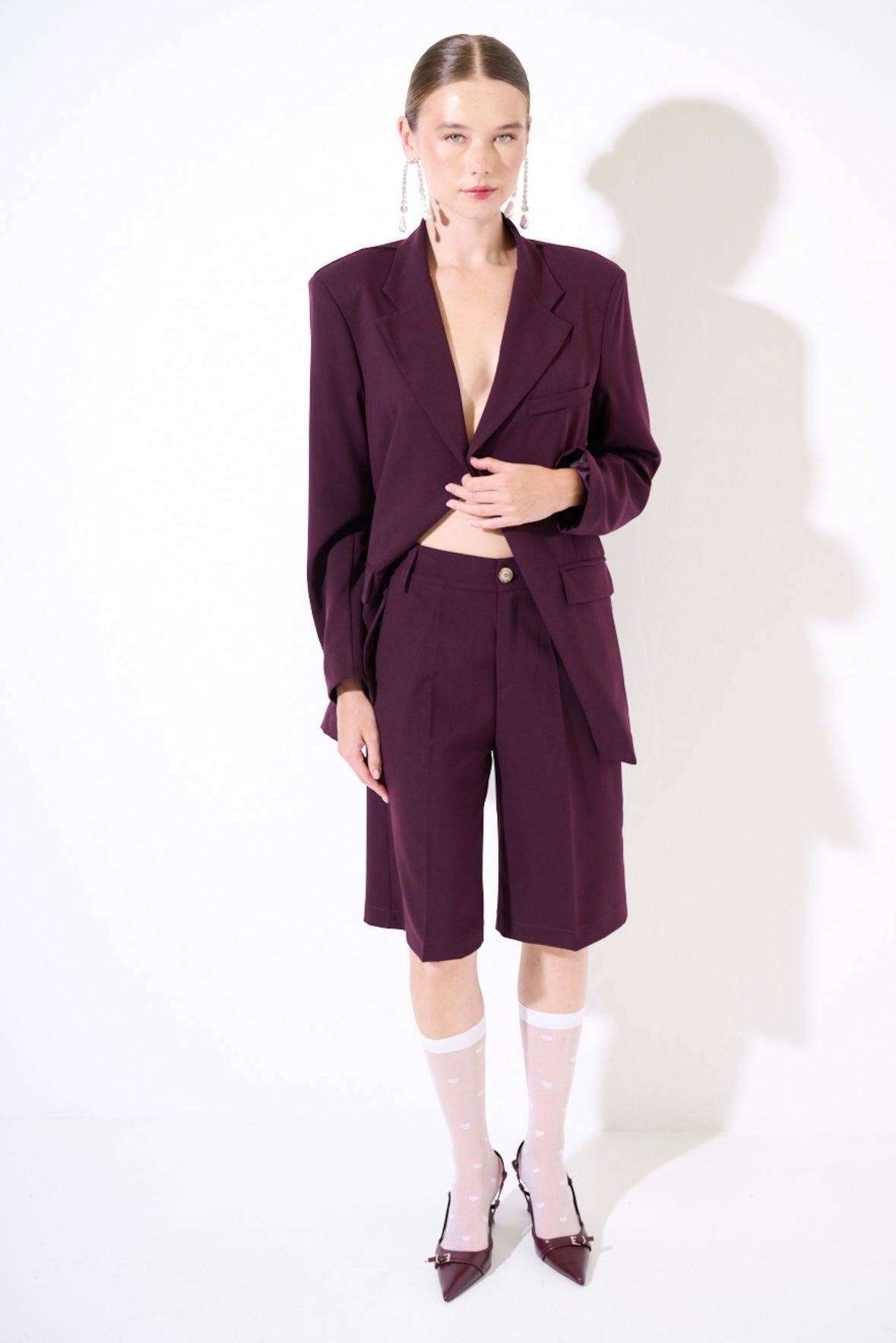 Vínové kostýmové bermudy