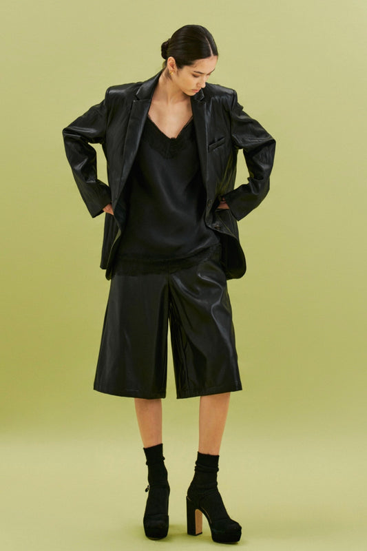 Černé oversized sako z eko kůže