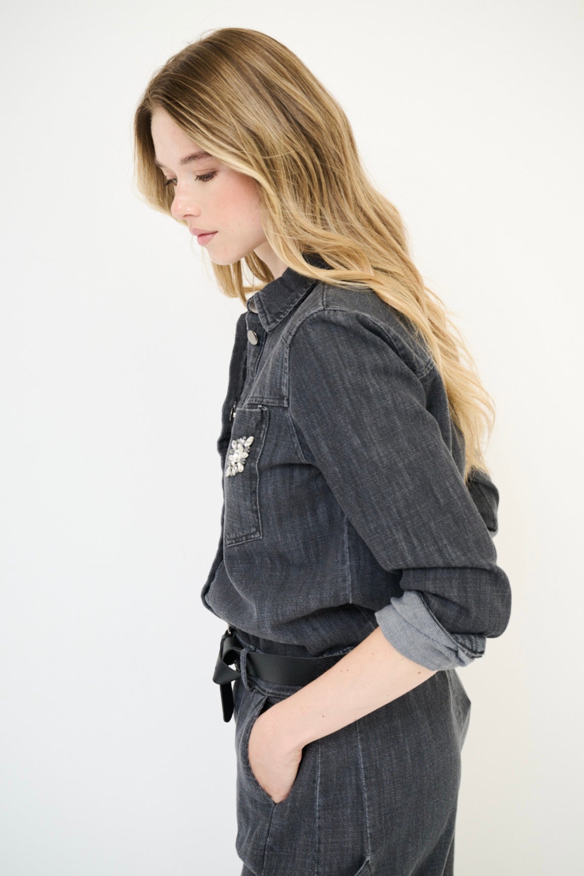 Šedá denimová košilová bundička