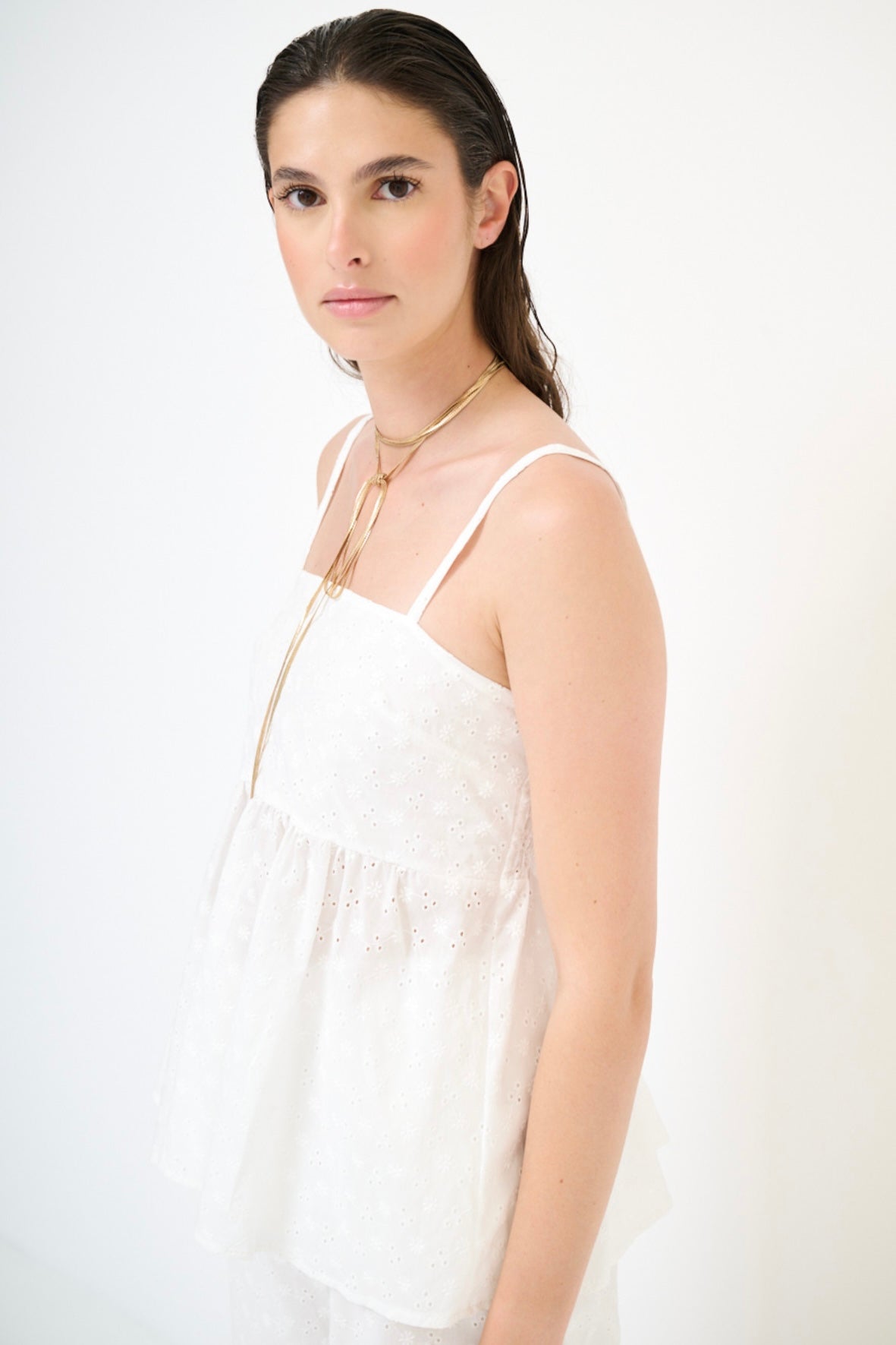 Bílý madeirový peplum top