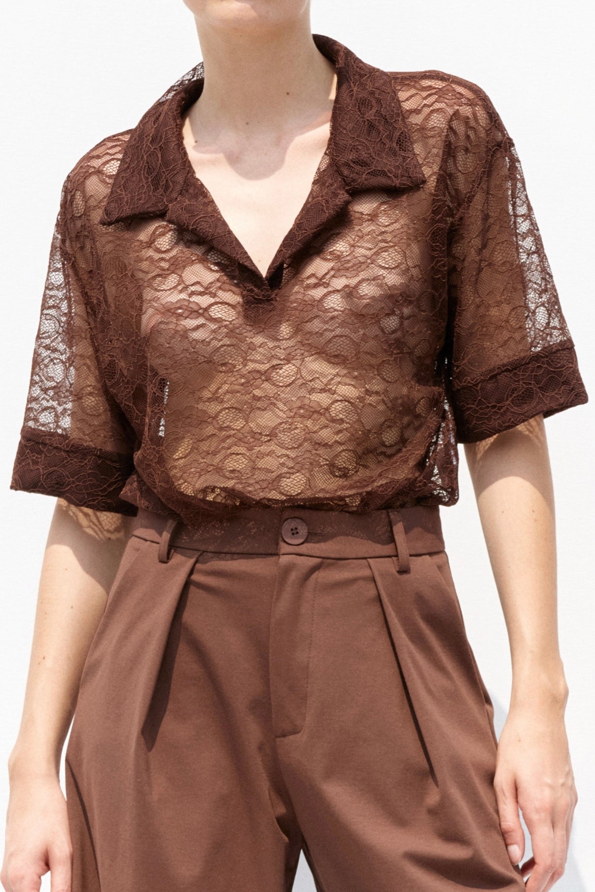 Krajkový hnědý polo top