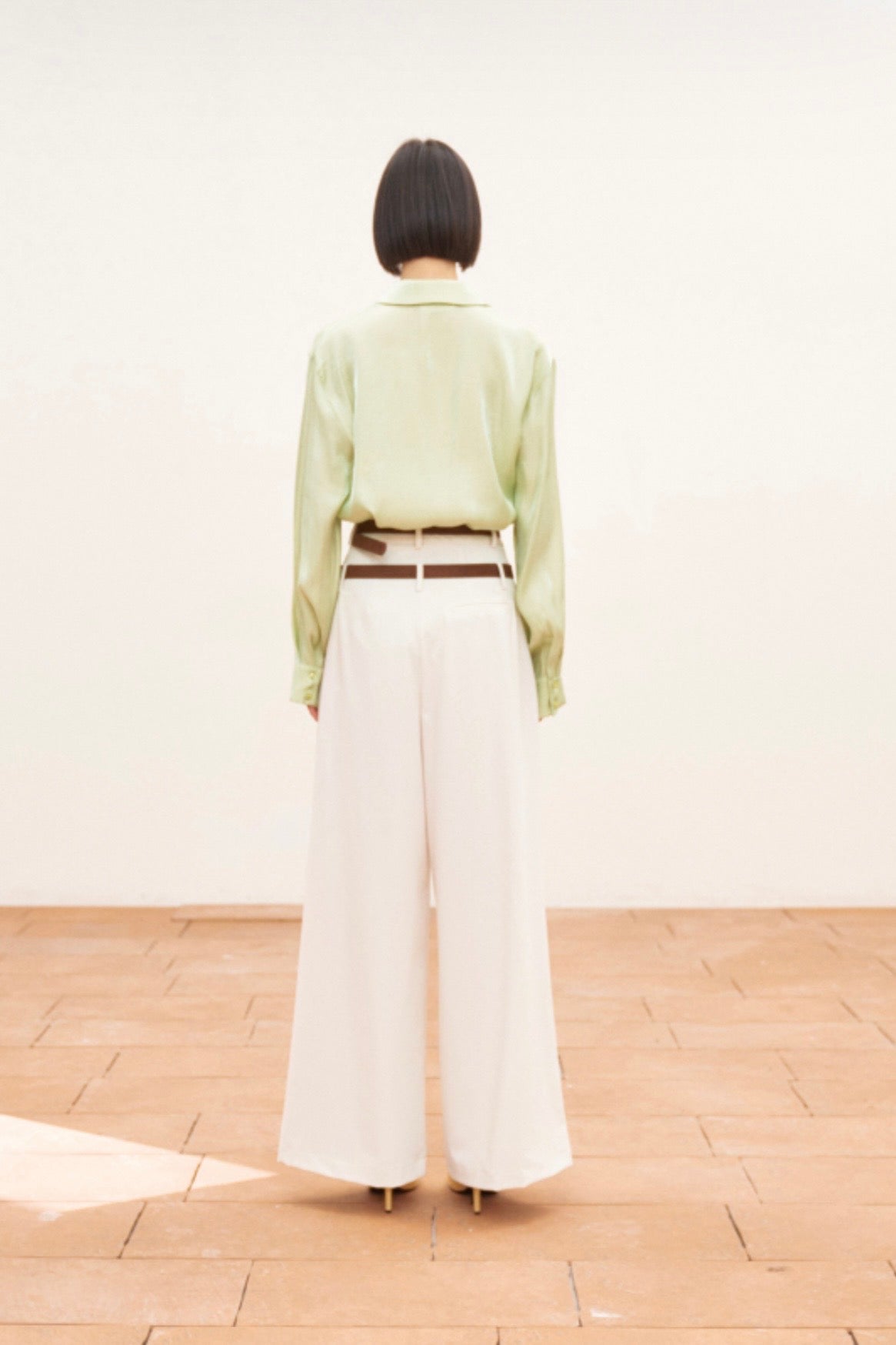 Limetková saténová košile