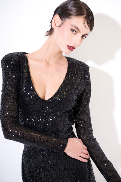 Maxi černé flitrové šaty s rozparkem