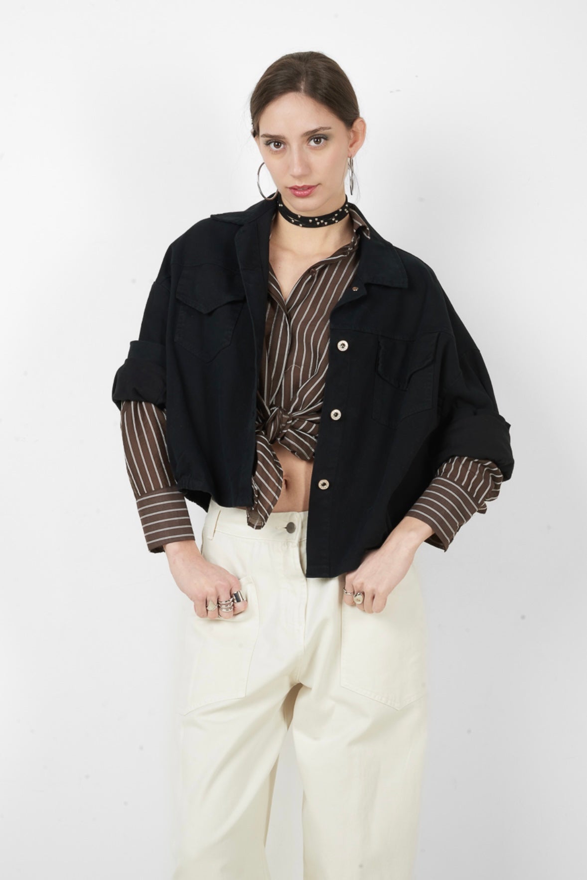 Černá bavlněná crop bunda