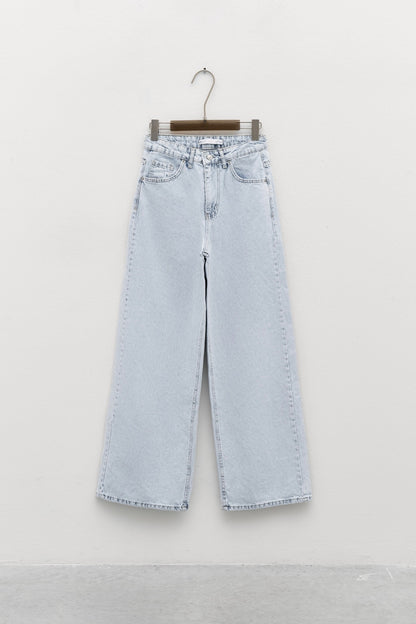 Světlé rovné džíny