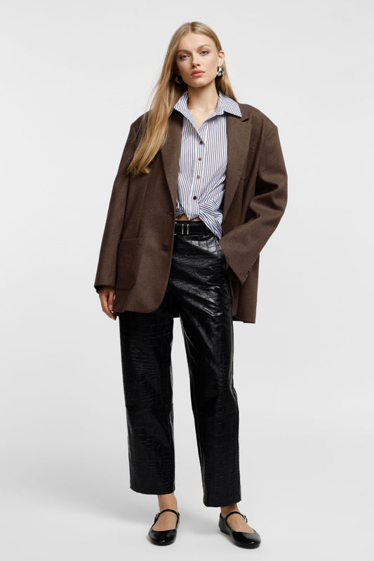 Černé kalhoty z krokodýlí eko kůže