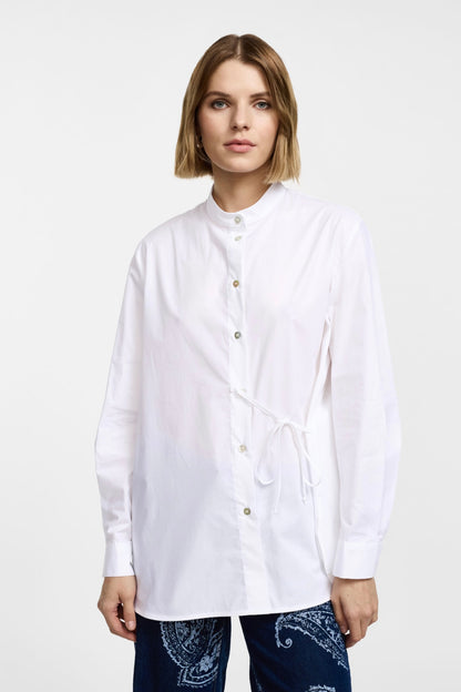 Bílá dlouhá košile s vázáním