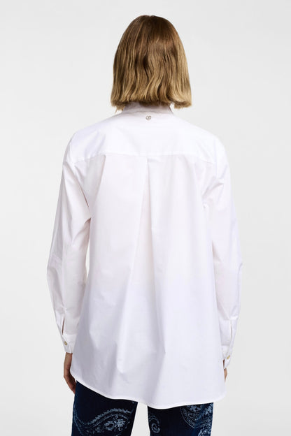 Bílá dlouhá košile s vázáním