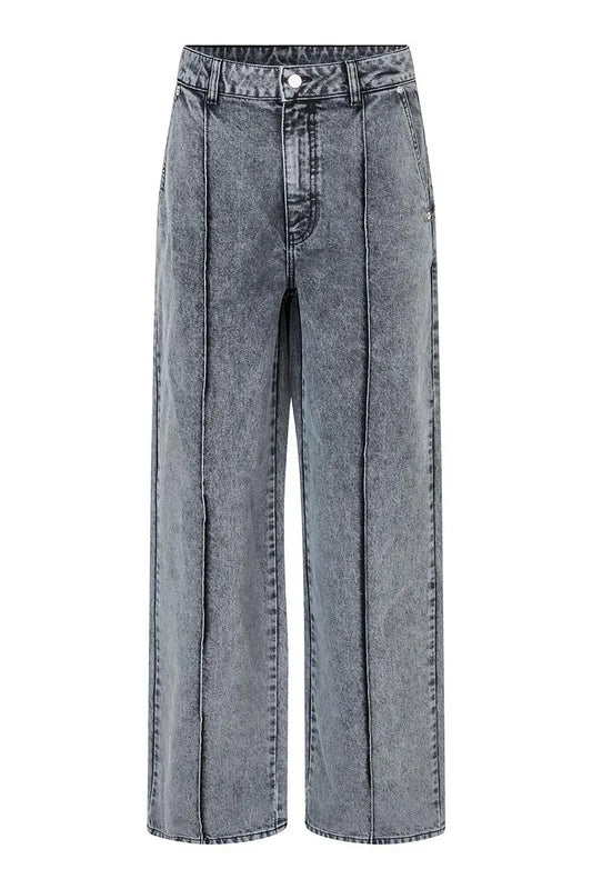 Šedé džíny se švy