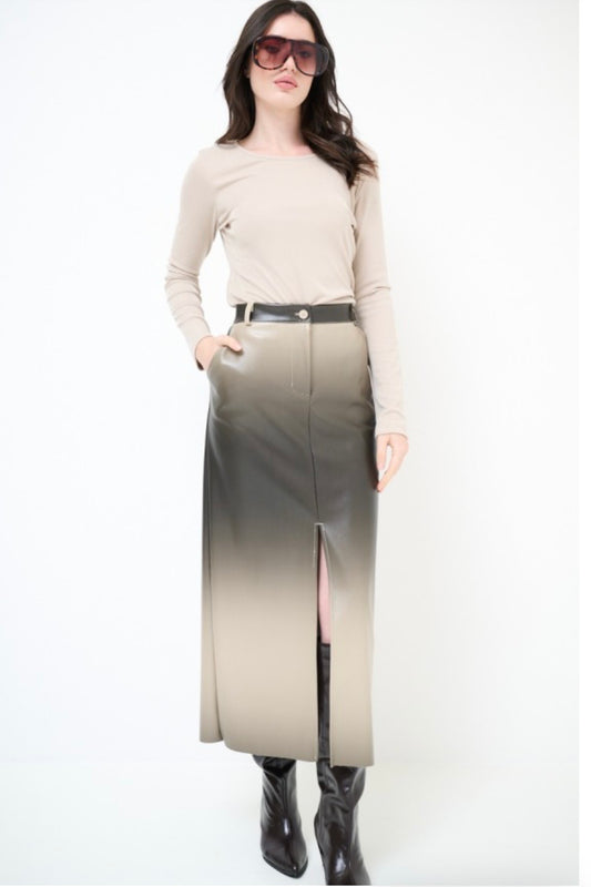 Dvoubarevná sukně z eko kůže