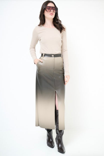 Dvoubarevná sukně z eko kůže