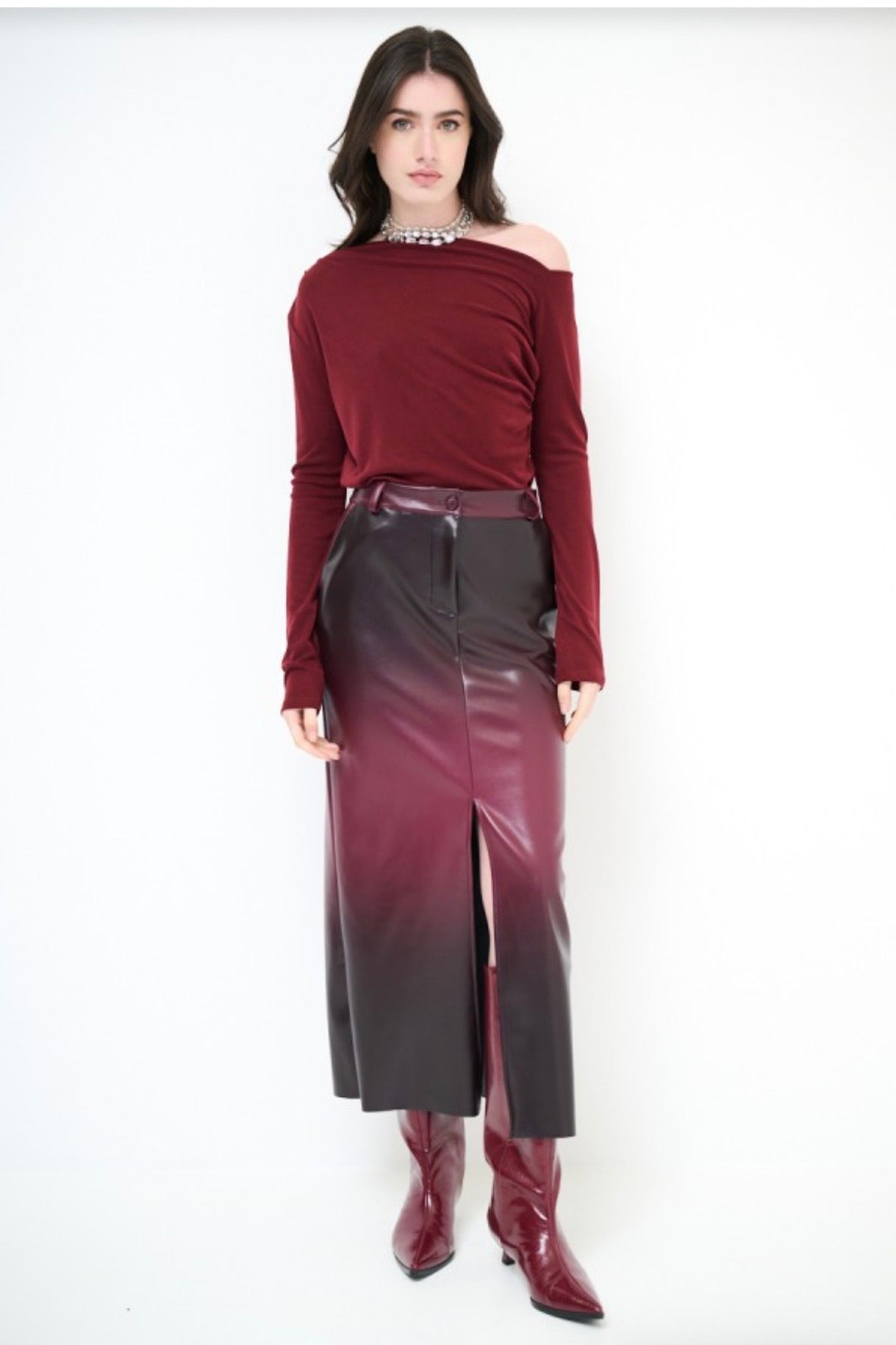 Vínová dvoubarevná sukně z eko kůže