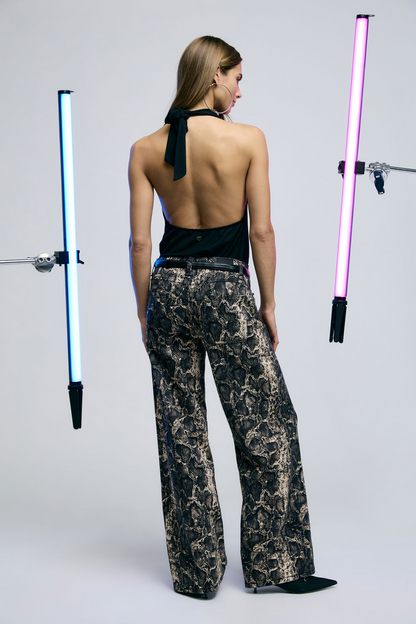 Kalhoty s hadím vzorem