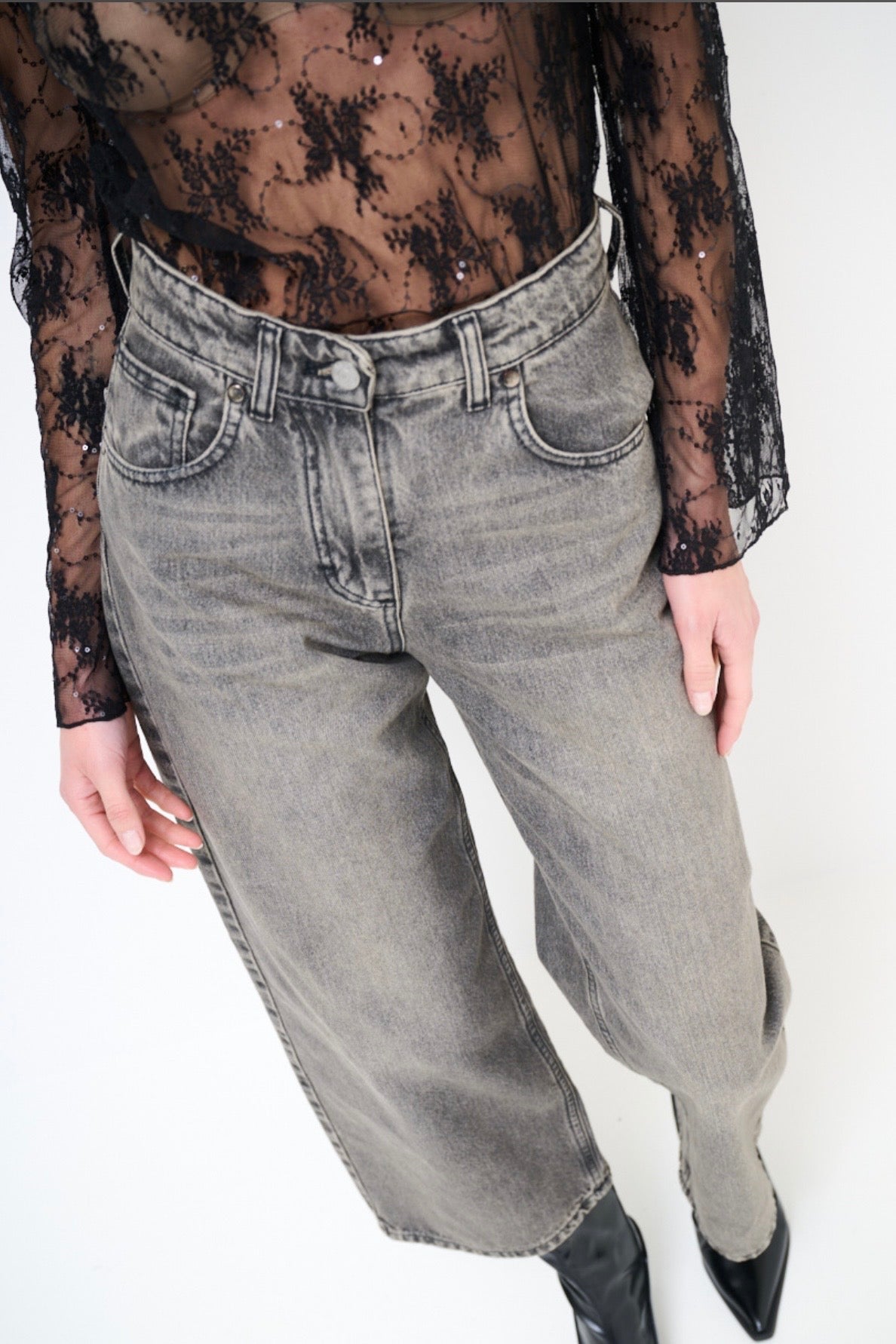 Šedé cullotes džíny s vysokým pasem