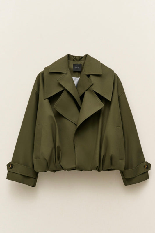 Tmavě zelený krátký trenčkot s dvojitým límcem