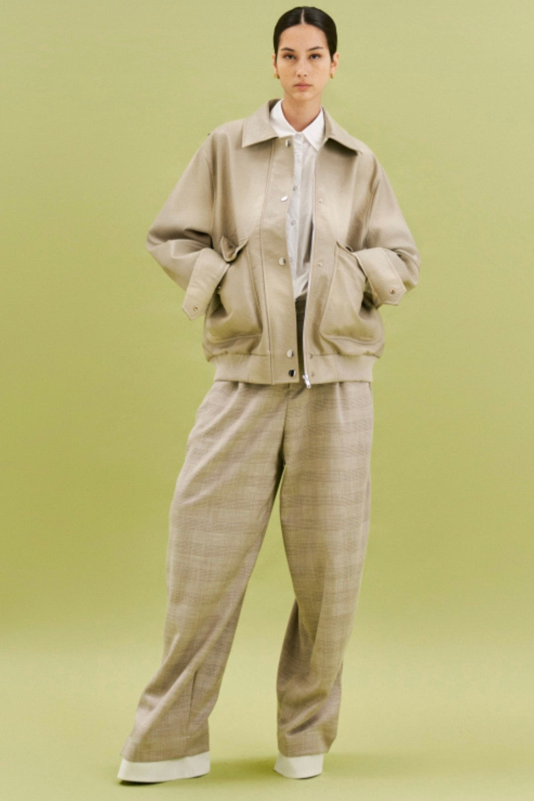 Taupe bunda z eko kůže