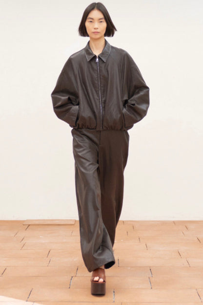 Čokoládový bomber z eko kůže