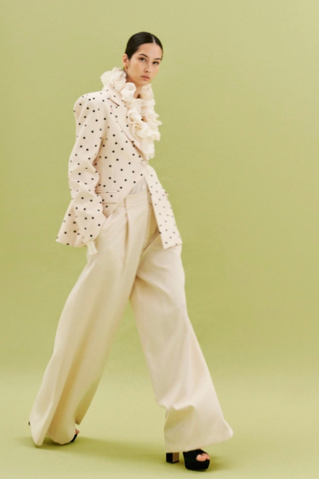 Krémové široké kalhoty