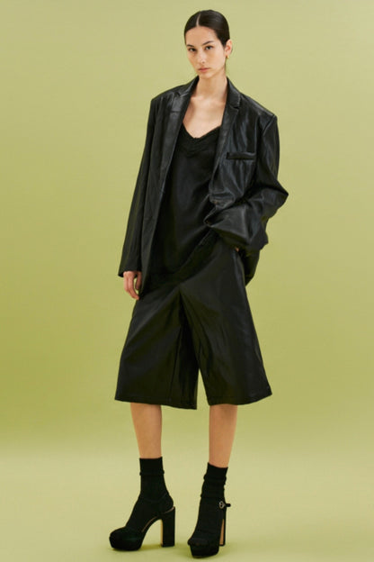 Černé saténové tílko