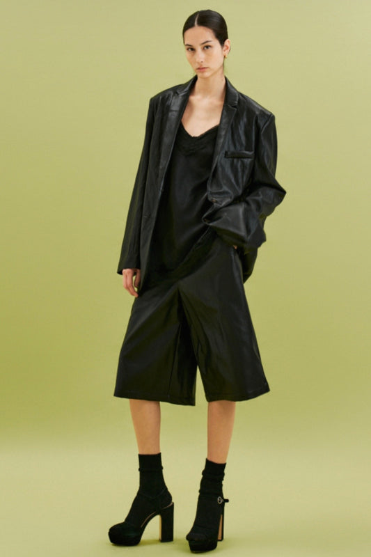 Černé saténové tílko