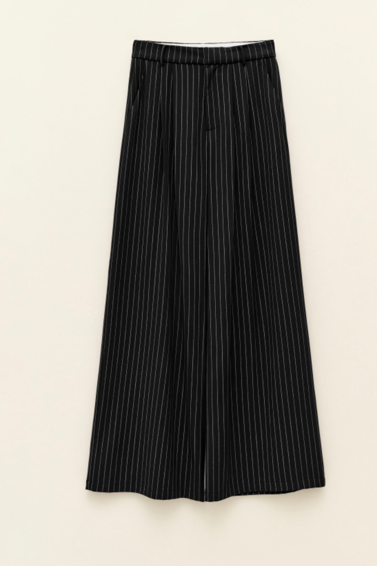 Černé široké kalhoty s pruhy