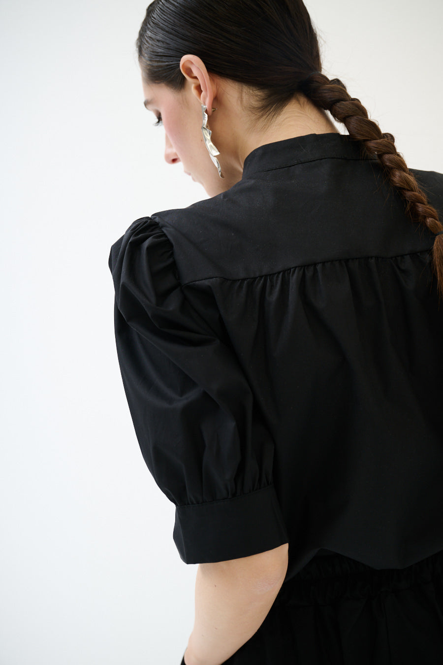 Černá košile s krátkým rukávem