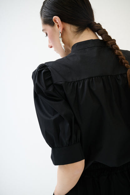 Černá košile s krátkým rukávem