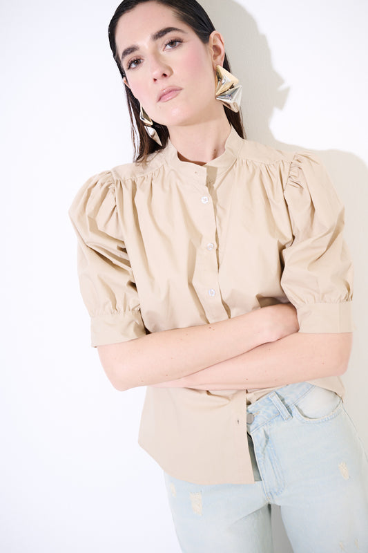 Béžová košile s krátkým rukávem