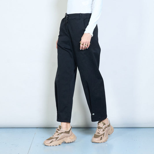 Černé bavlněné kalhoty s gumou v pase