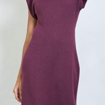 Vínové šaty bez rukávů