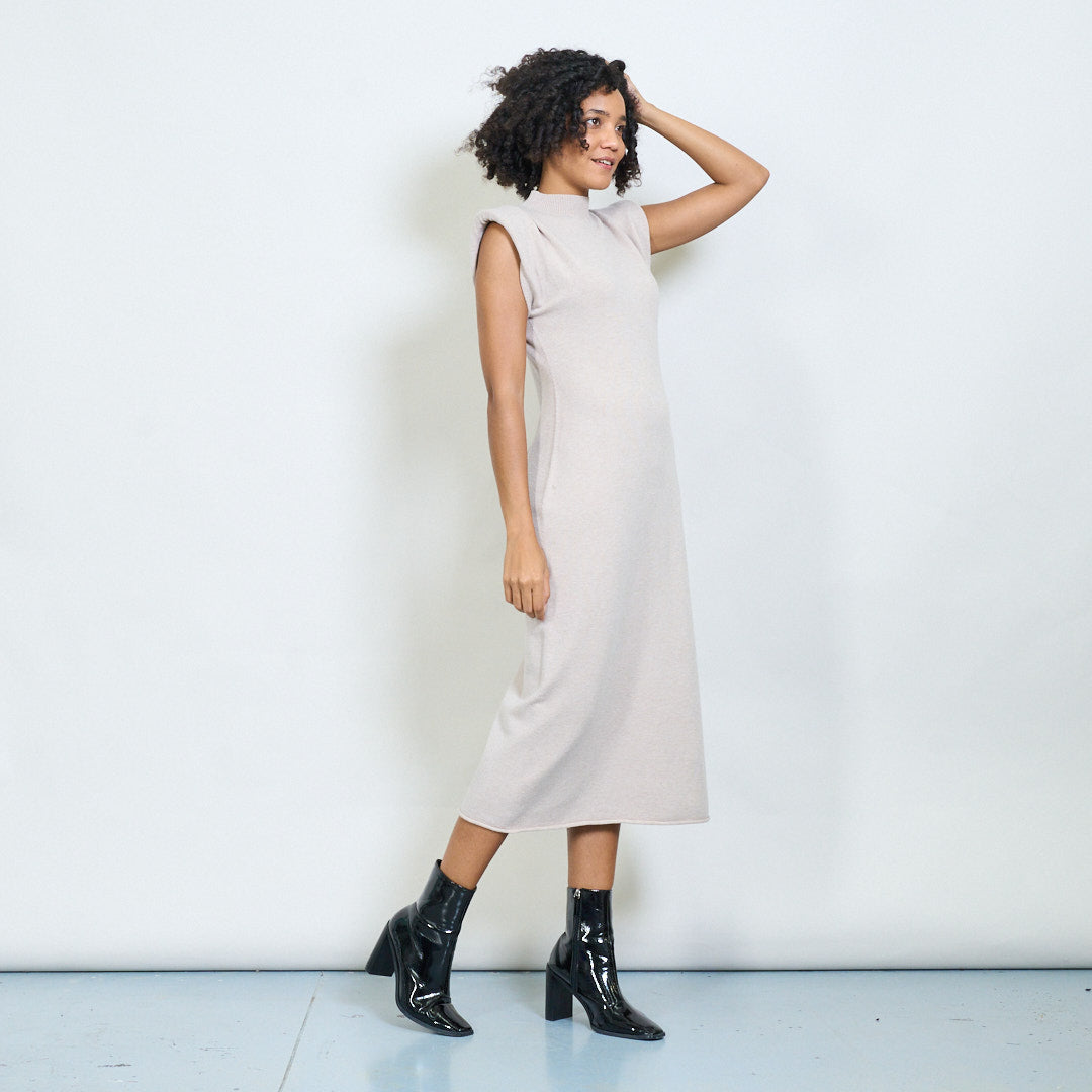 Krémové šaty bez rukávů