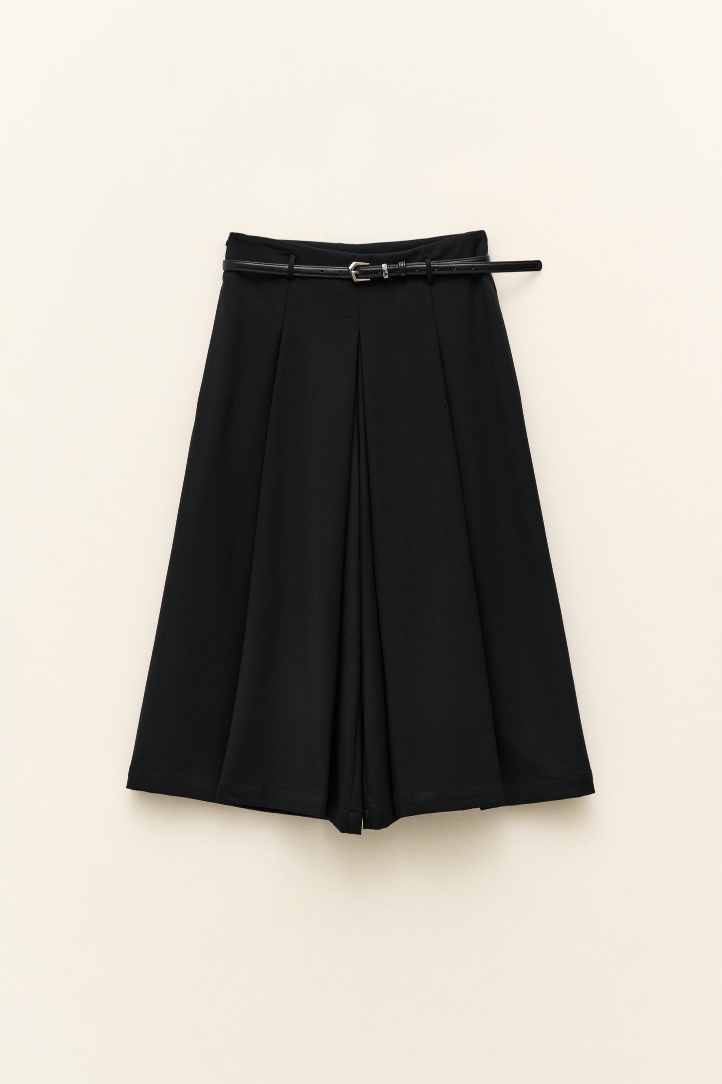 Černé cullottes kalhoty s páskem